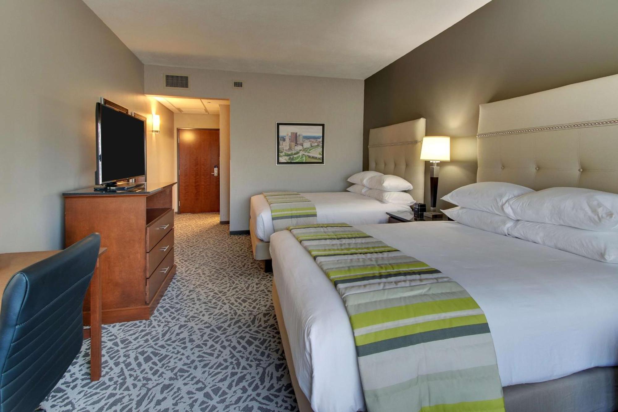Drury Inn & Suites Cleveland Beachwood Exterior foto